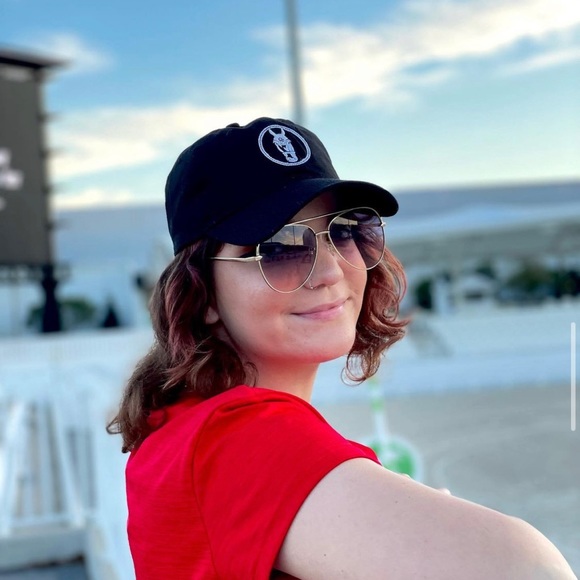 Meet your Posher, Bree - Picture 1 of 1